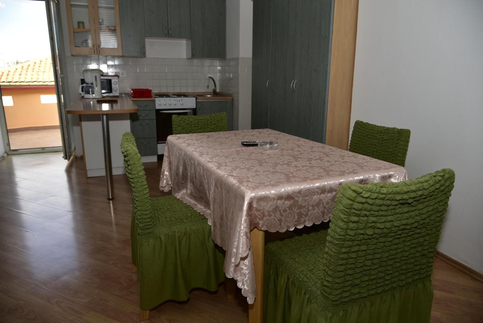 Apartments Ivka Malinska Esterno foto